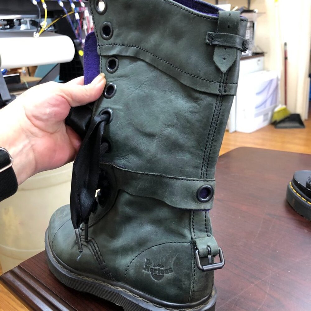 Dr Martens 12107 Green leather lace up Purple plaid Triumph Boots UK 4/ M 5/ L 6